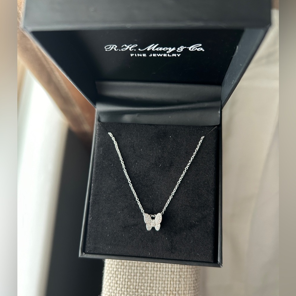 Diamond necklace